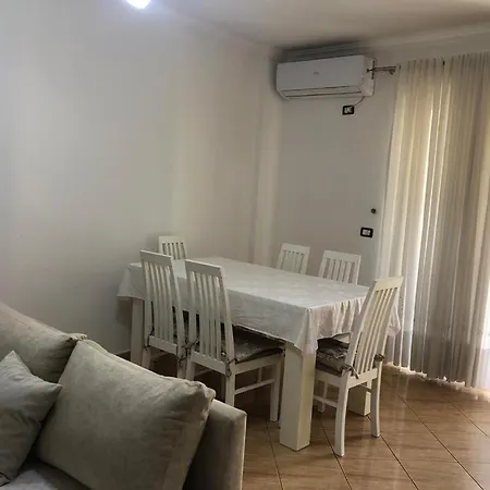 H&g Seaview Apartment *