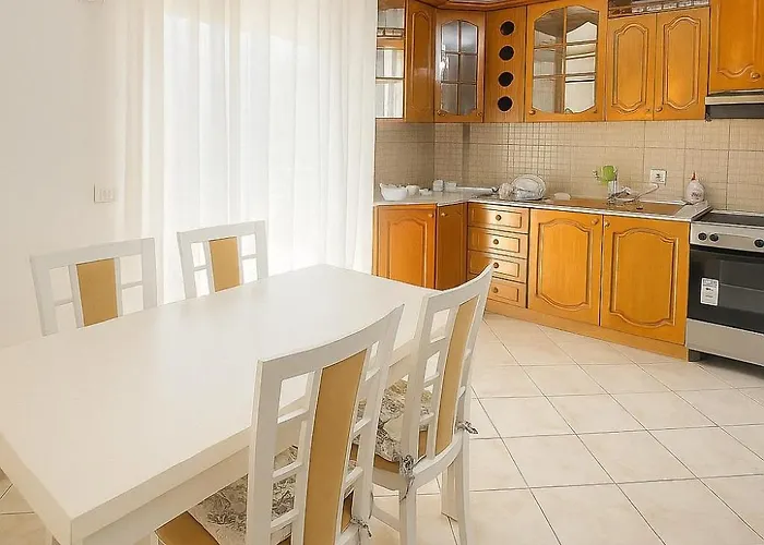 Apartment H&g Seaview Durrës