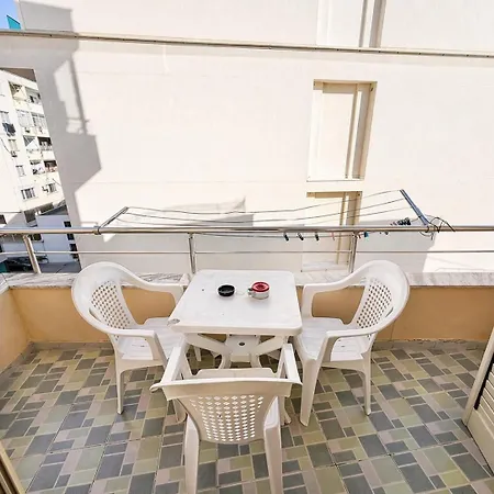 H&g Seaview Apartment *